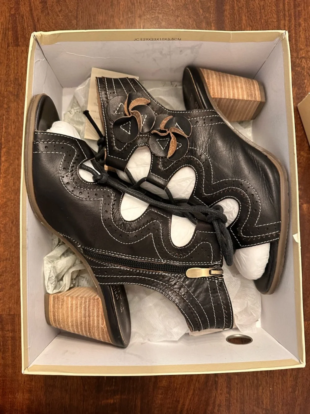 L’artiste Genuine Leather Alejandra Shoes in Box with Dust Bag size 9 / 40 - Picture 10 of 12